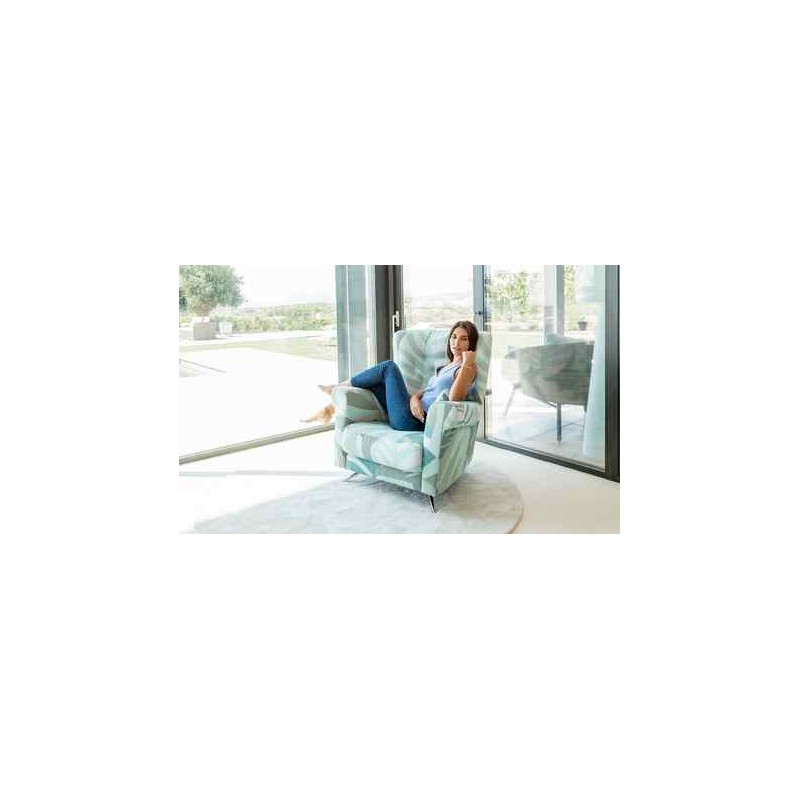 copy of Fama Arianne Love