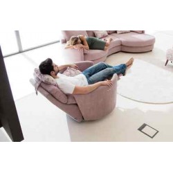 copy of Fama Arianne Love